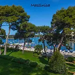 Bezic Tatil Evi Grohote